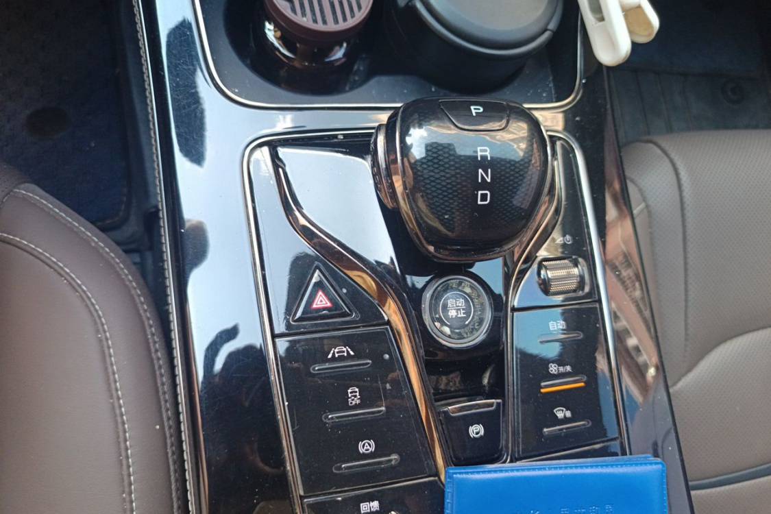 BYD Han 2022 car image #27