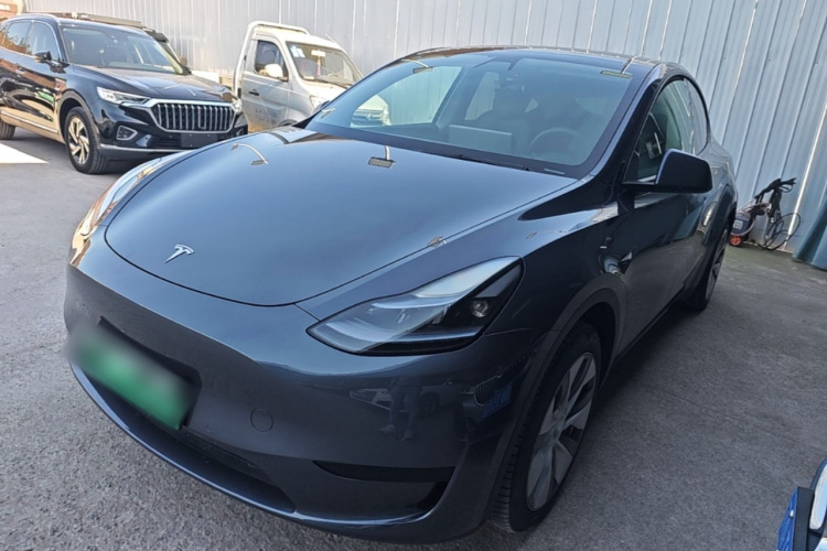 Tesla Model Y 2022 #2 Tesla Model Y 2022 car image #2