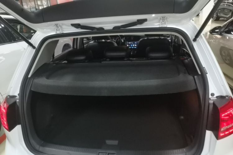 Volkswagen Golf 2015 car image #19