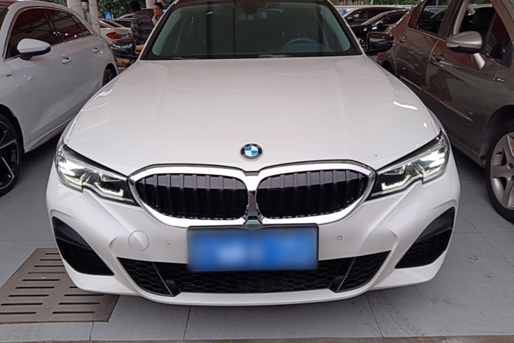 BMW 3 Series 2022 #3 BMW 3 Series 2022 car image #3