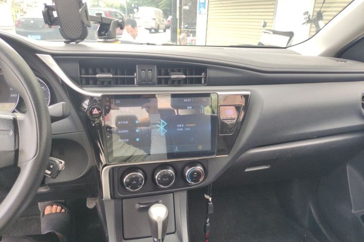 Toyota Corolla 2017 #17 Toyota Corolla 2017 car image #17