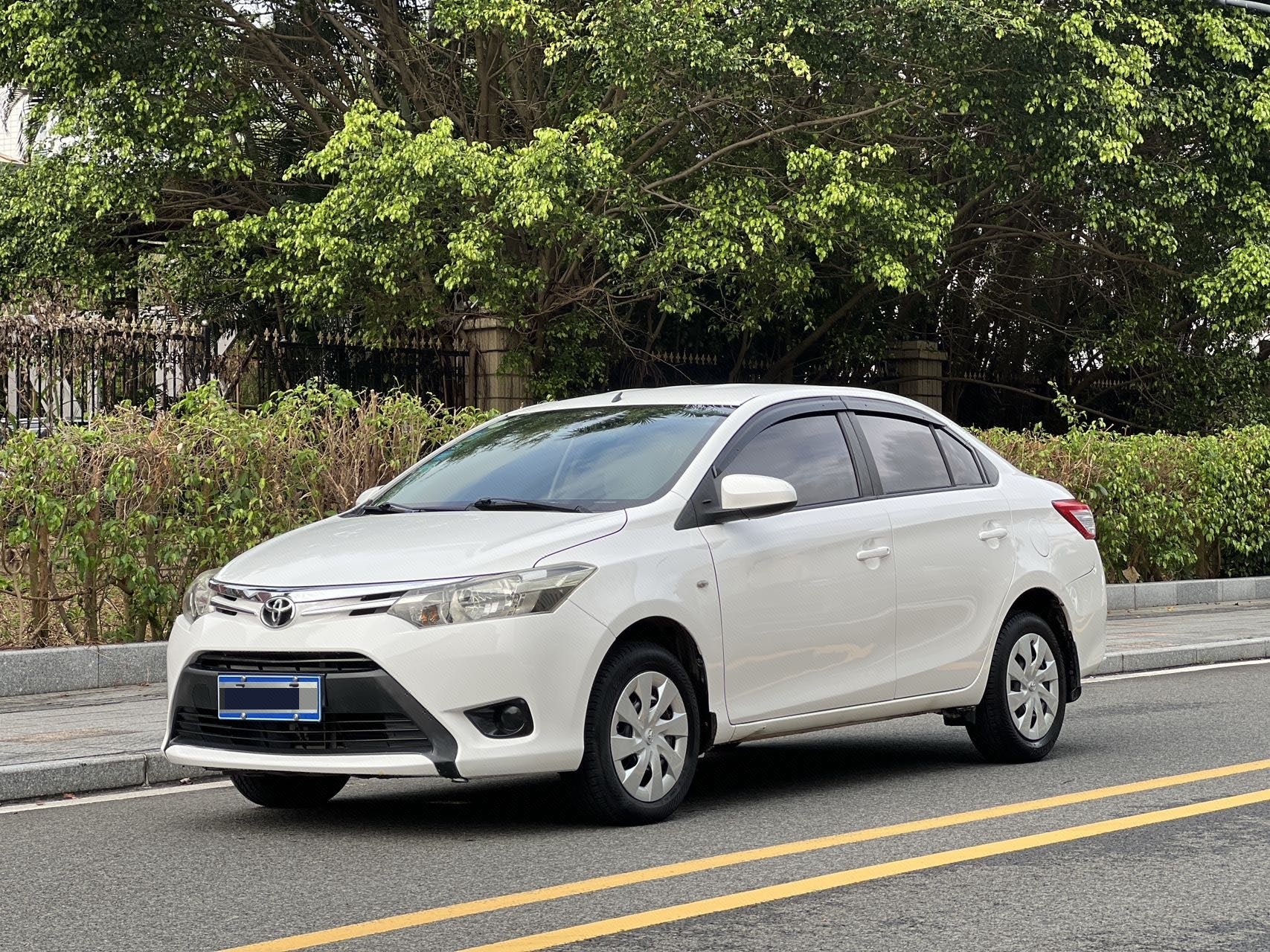 Toyota Vios 2015 Toyota Vios 2015 car image