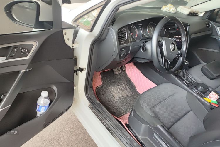 Volkswagen Golf 2019 #18 Volkswagen Golf 2019 car image #18