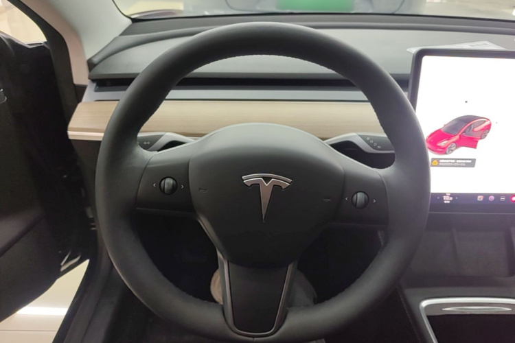 Tesla Model 3 2023 #11 Tesla Model 3 2023 صورة سيارة #11