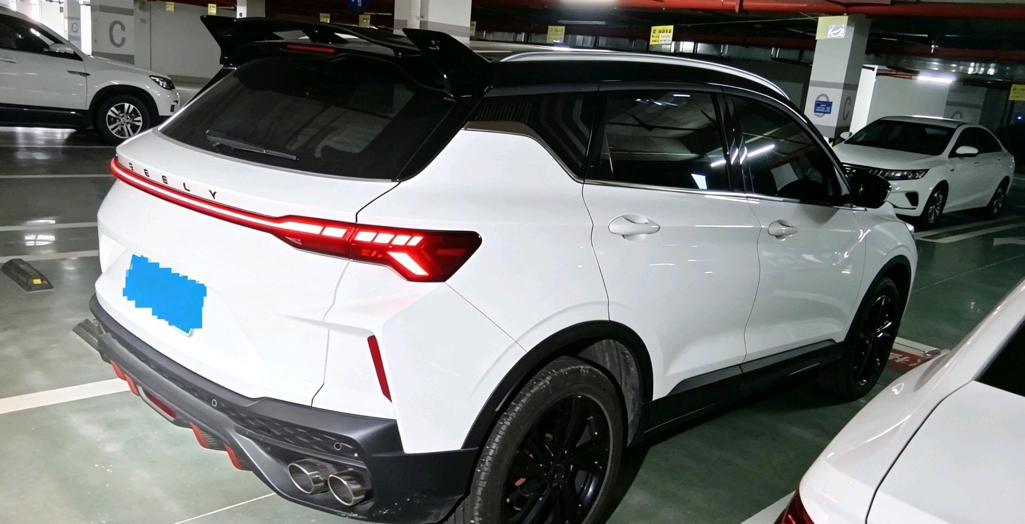 GEELY Coolray 2023 car image #2