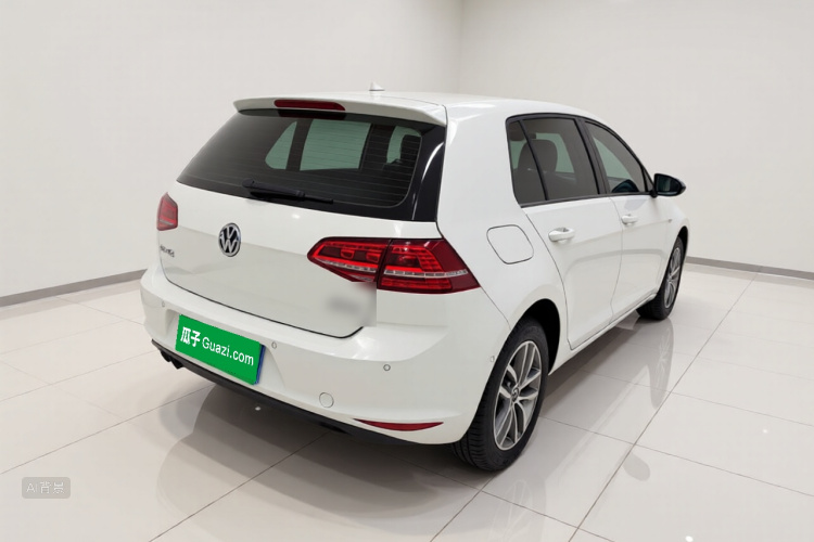 Volkswagen Golf 2017 car image #7