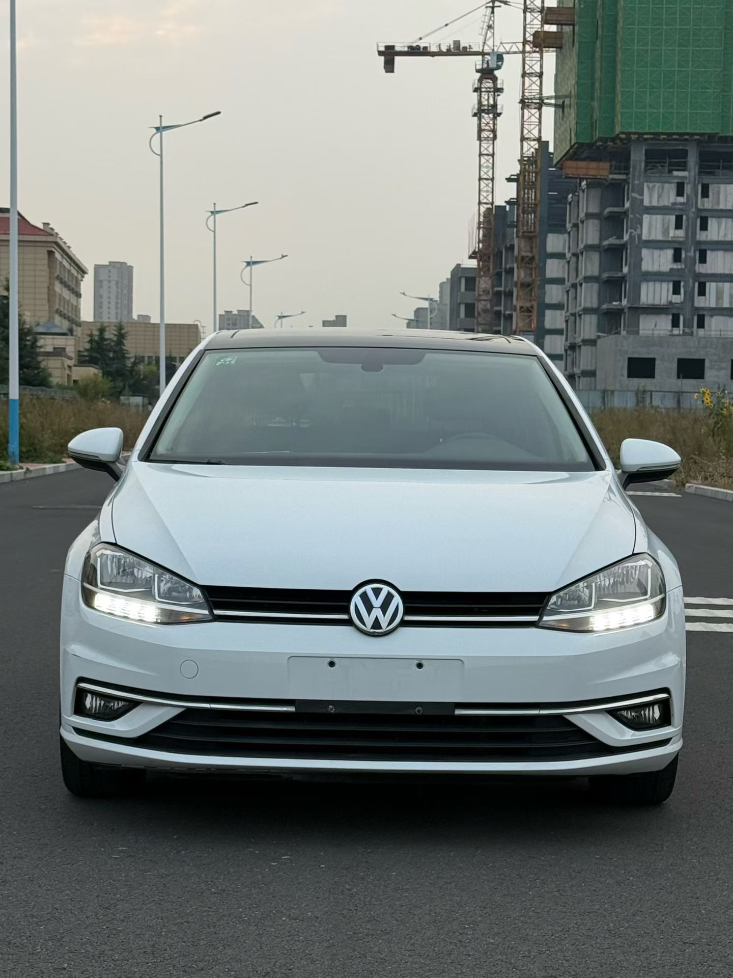 Volkswagen Golf 2019 imagen de coche #4