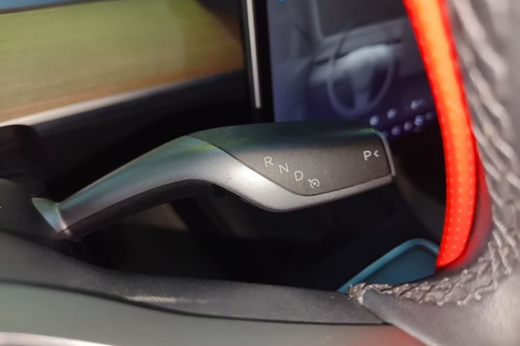 Tesla Model Y 2021 #18 Tesla Model Y 2021 car image #18