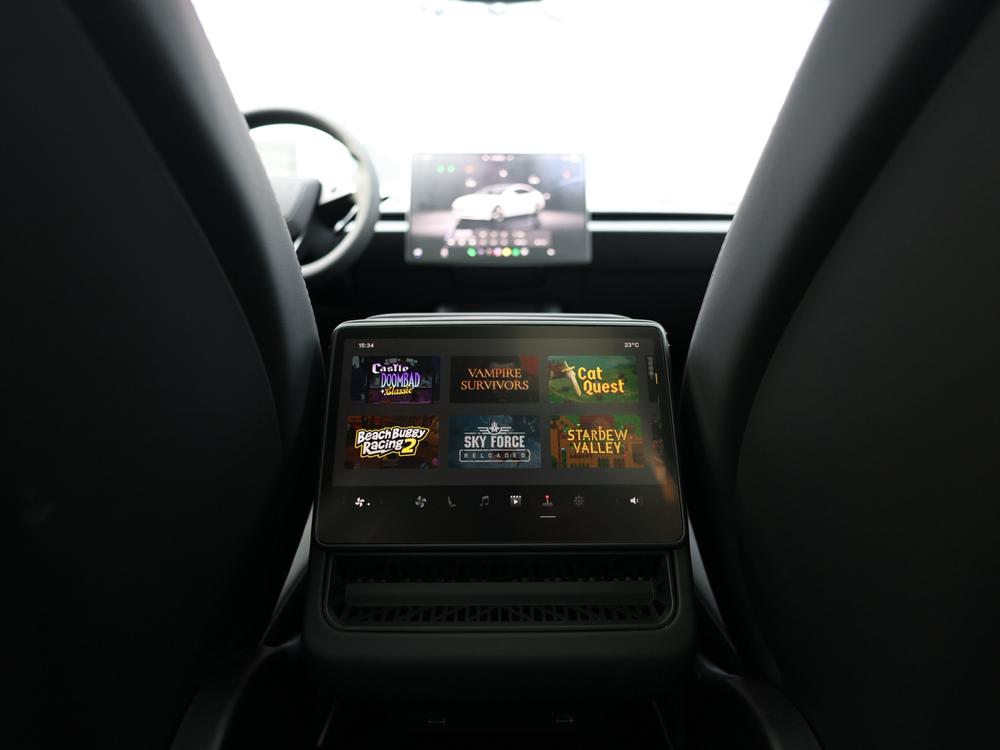 Tesla Model 3 2025 #10 Tesla Model 3 2025 car image #10