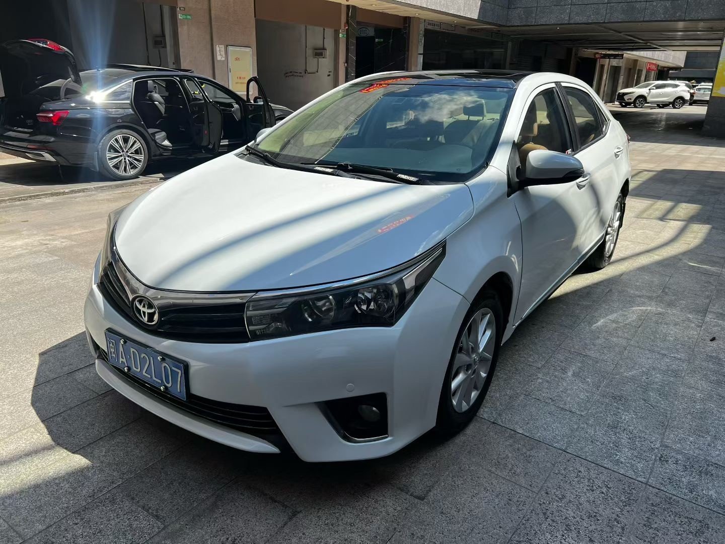 Toyota Corolla 2014 Toyota Corolla 2014 car image