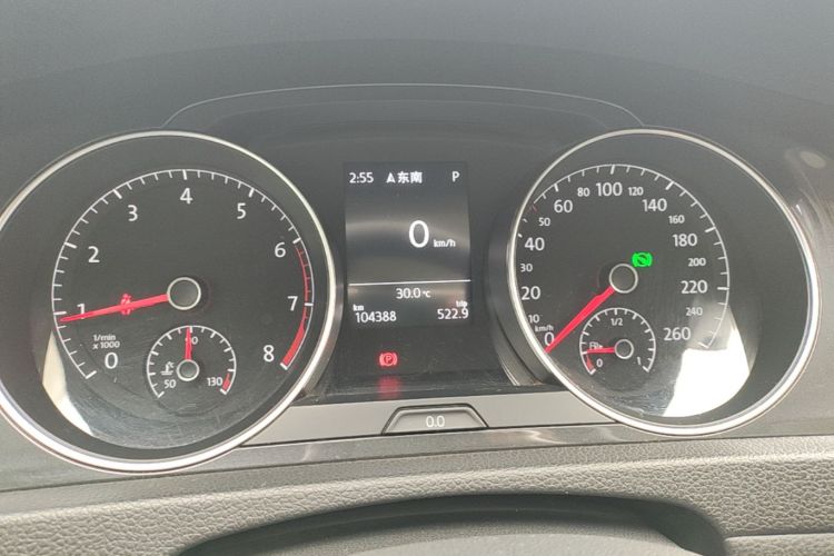 Volkswagen Golf 2020 car image #12