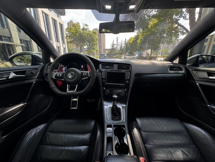 Volkswagen GolfGTI 2015 car image #6