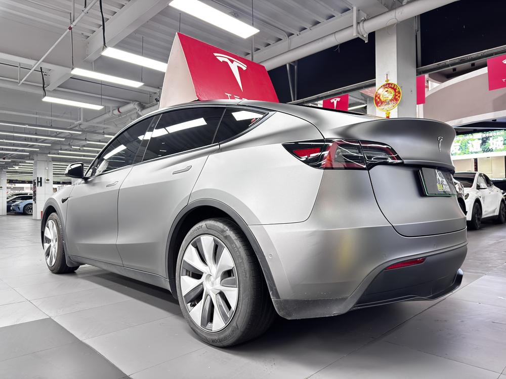 Tesla Model Y 2021 #5 Tesla Model Y 2021 car image #5