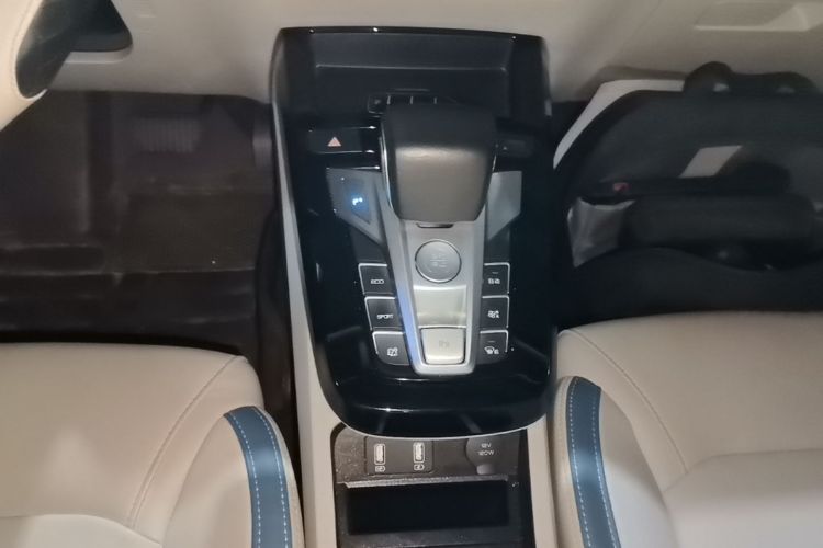 BYD Yuan Pro 2023 car image #18