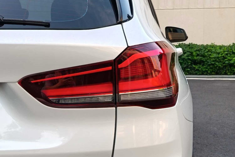BMW X1 2022 car image #14