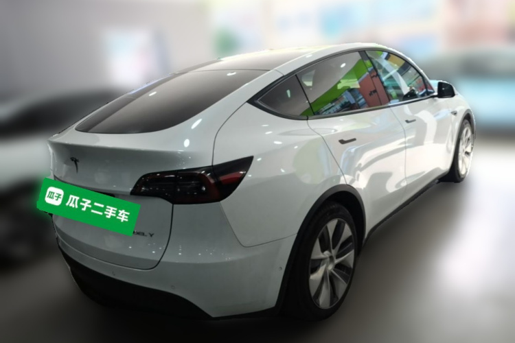 Tesla Model Y 2022 #7 Tesla Model Y 2022 car image #7