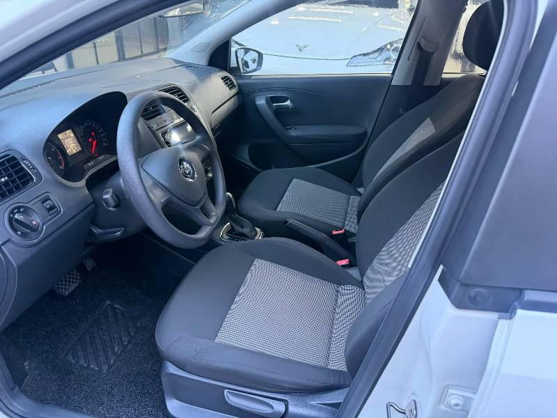 Volkswagen Polo 2019 car image #6