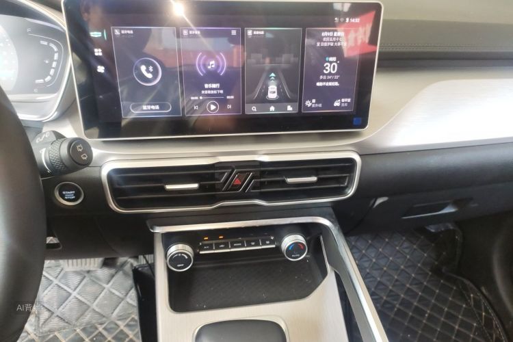 GEELY Coolray 2023 immagine di auto #15