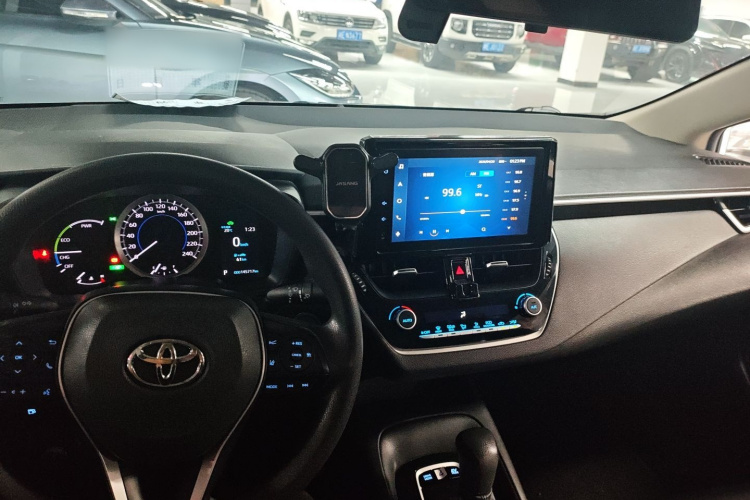 Toyota Corolla 2021 #10 Toyota Corolla 2021 car image #10