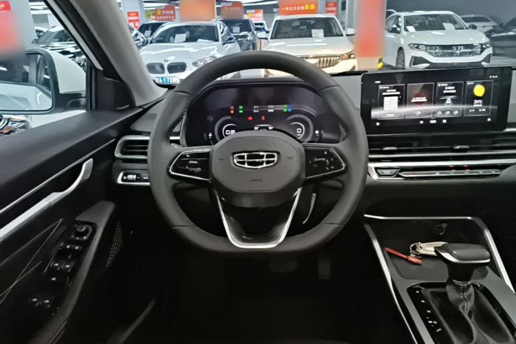 GEELY Emgrand 2022 car image #11
