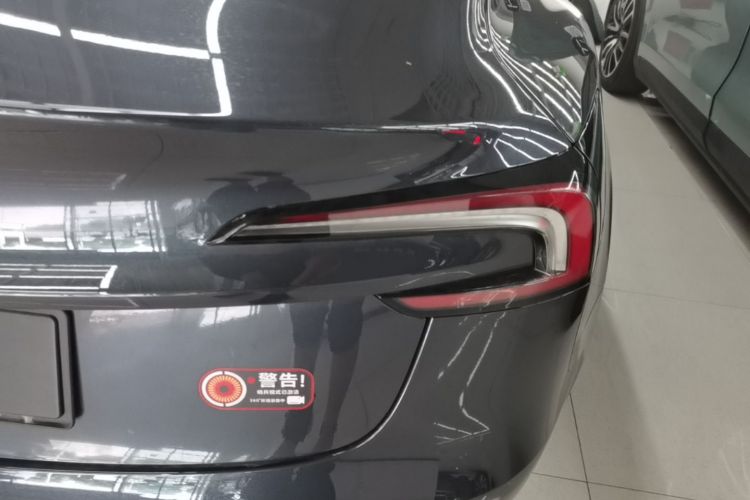 Tesla Model 3 2025 car image #8