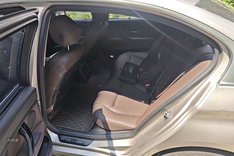 BMW 3 Series 2019 #19 BMW 3 Series 2019 car image #19