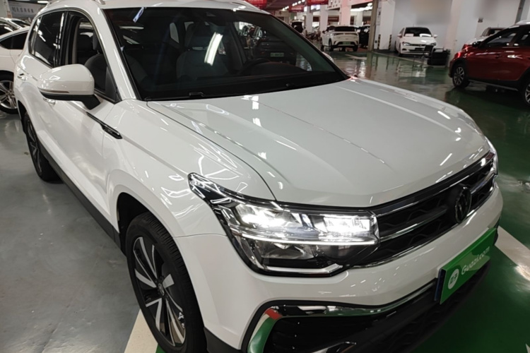 Volkswagen Tharu 2023 car image #4