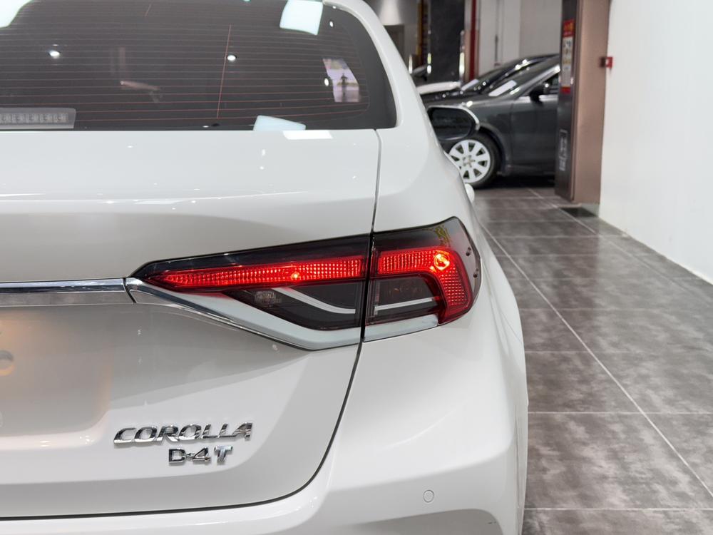 Toyota Corolla 2023 car image #9