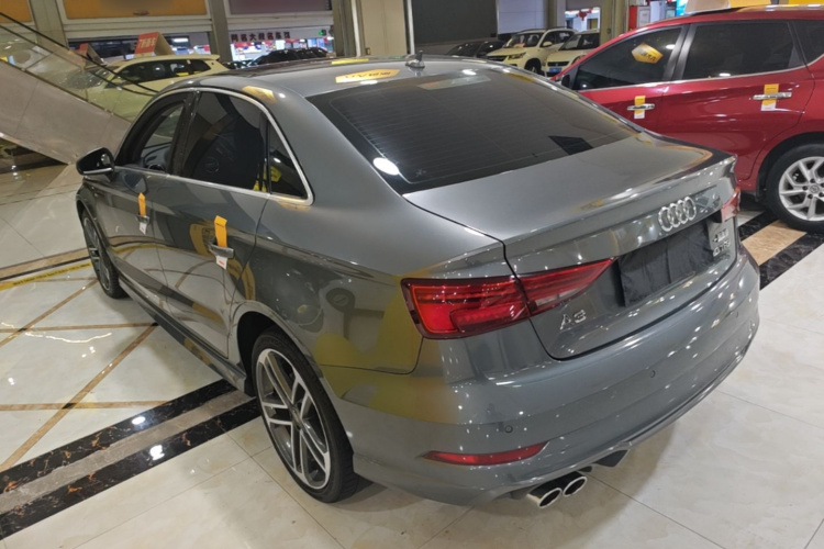 Audi A3 2018 car image #7