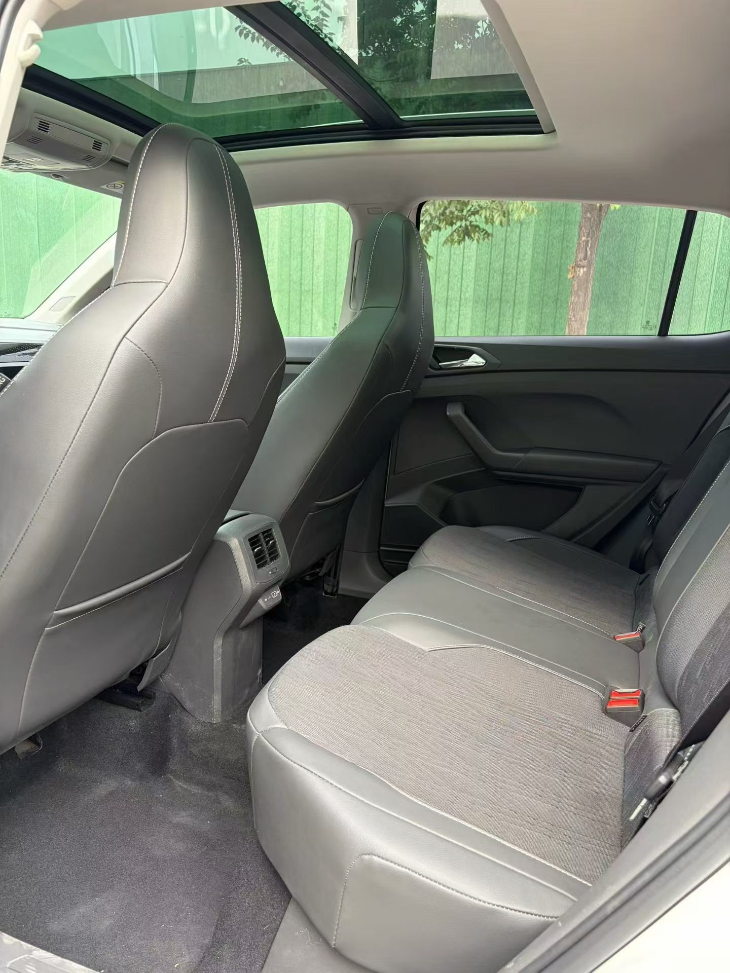 Volkswagen T-Cross 2022 immagine di auto #3