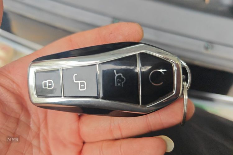 BYD YuanUP 2026 car image #10