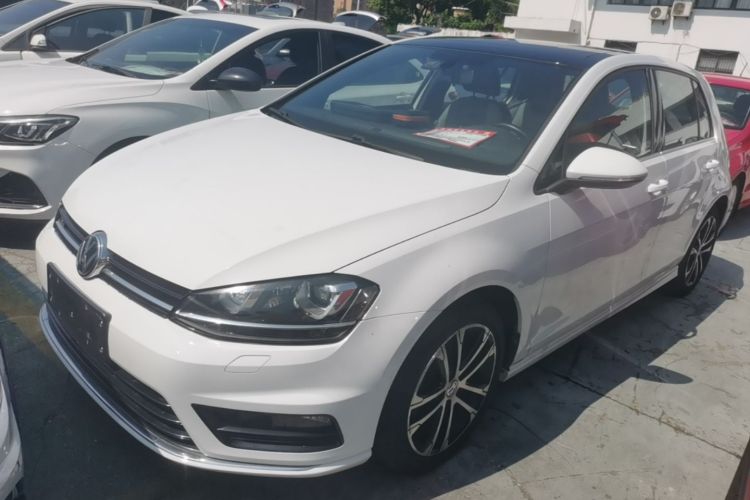 Volkswagen Golf 2015 car image #2
