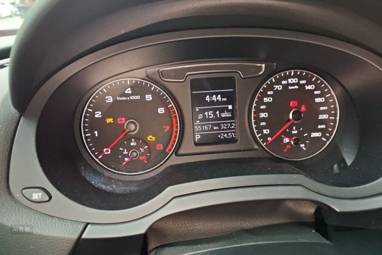 Audi Q3 2018 #14 Audi Q3 2018 car image #14