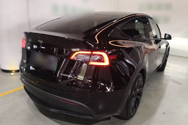 Tesla Model Y 2022 #7 Tesla Model Y 2022 car image #7