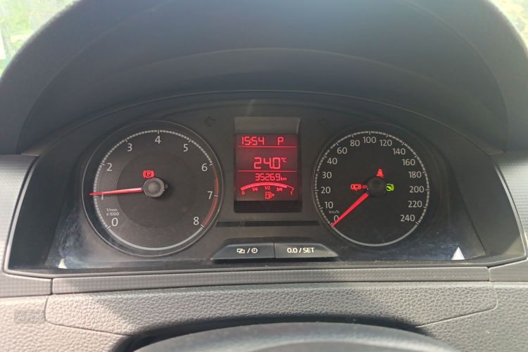 Volkswagen Santana 2022 car image #13