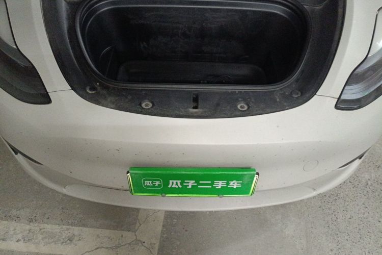 Tesla Model Y 2022 car image #18