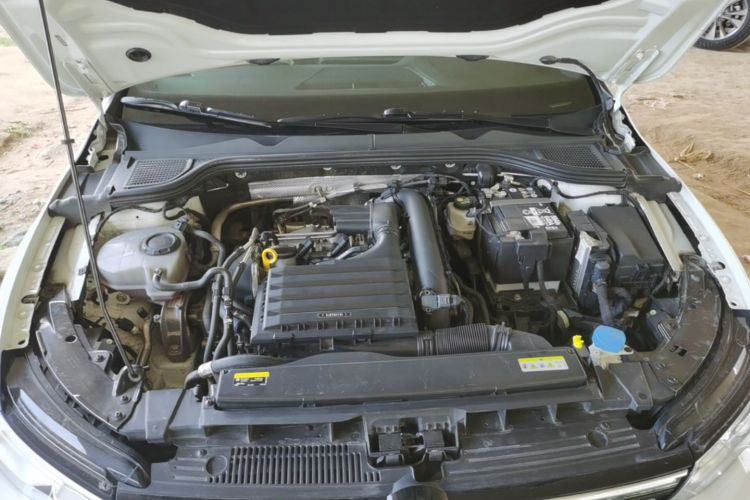 Volkswagen Golf 2023 #20 Volkswagen Golf 2023 صورة سيارة #20