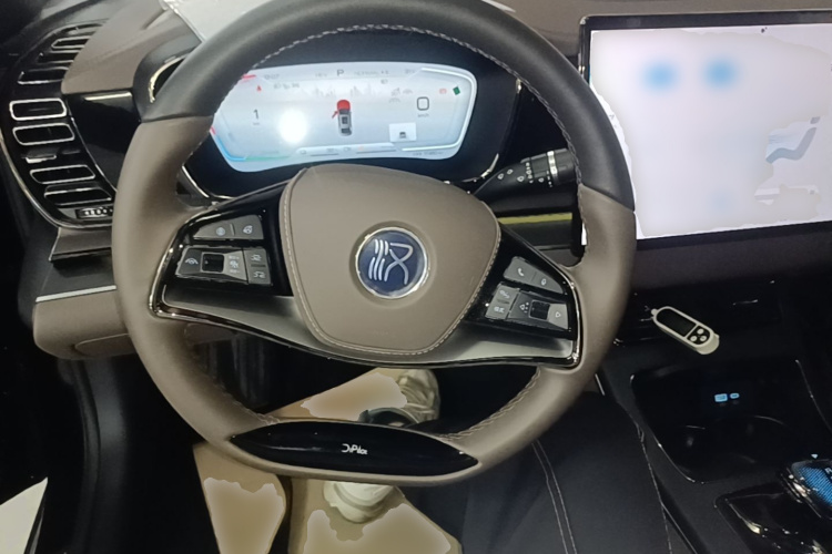 BYD Han 2022 car image #11