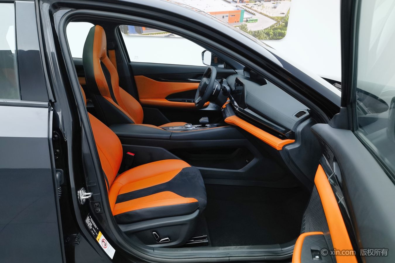 Changan UNI-V 2023 car image #24