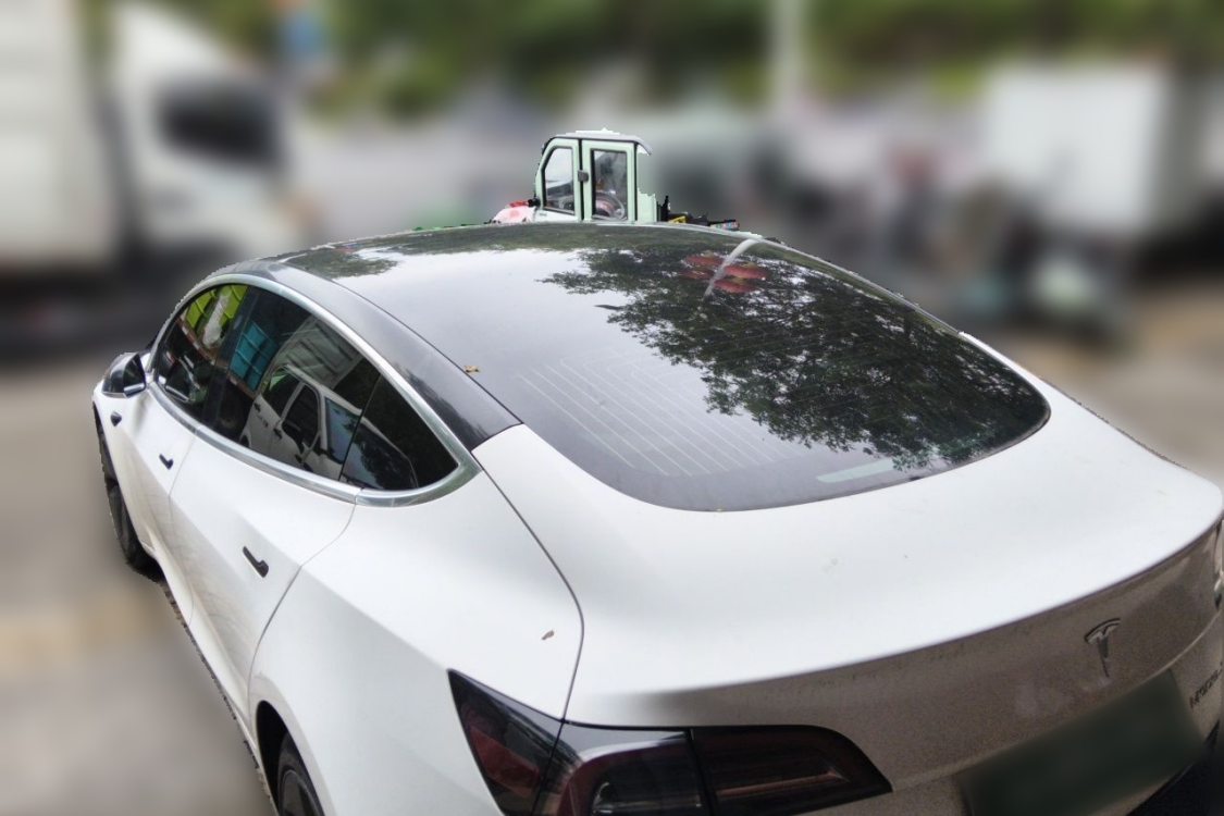 Tesla Model 3 2020 car image #3