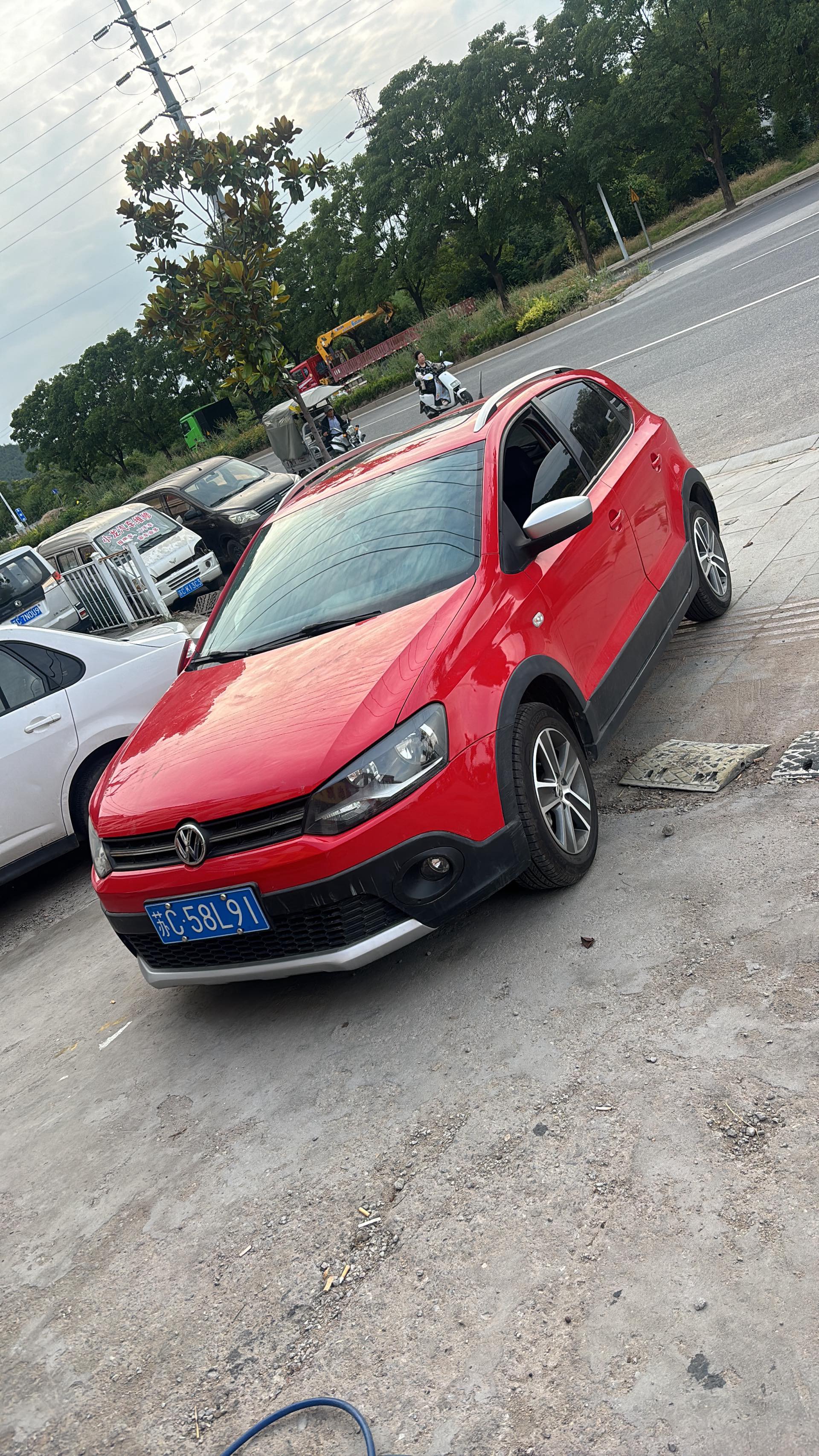 Volkswagen Polo 2013 Volkswagen Polo 2013 car image