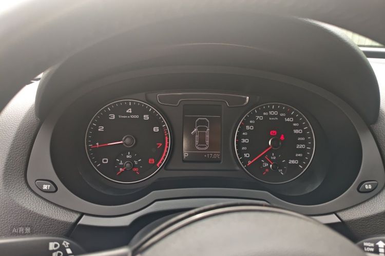 Audi Q3 2019 #13 Audi Q3 2019 car image #13
