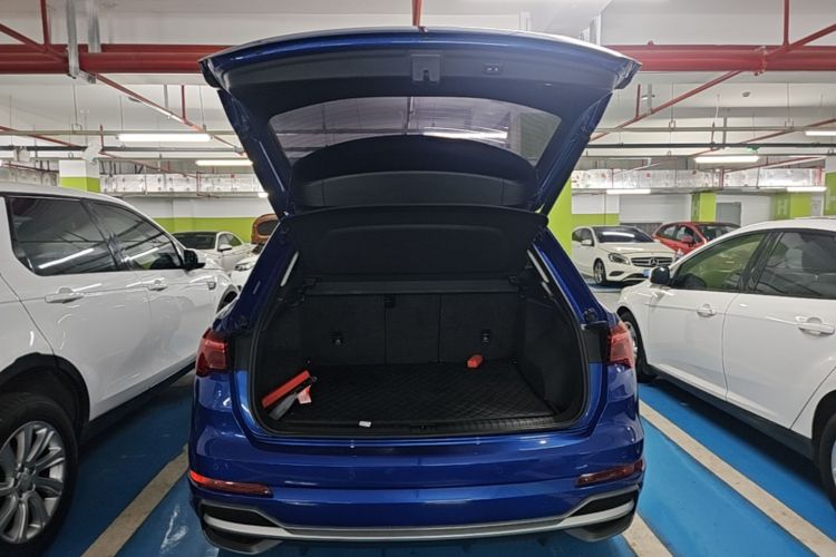 Audi Q3 2019 #19 Audi Q3 2019 car image #19