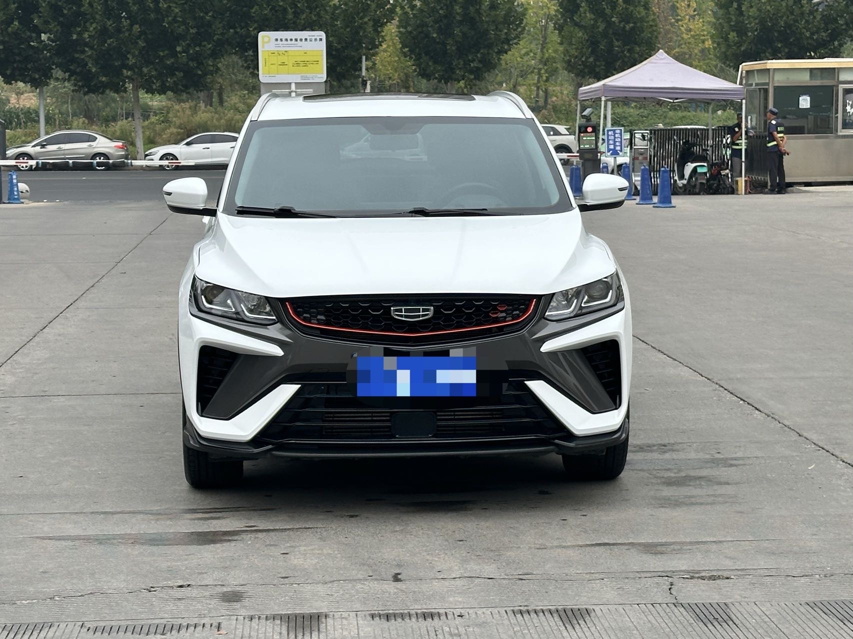 GEELY Coolray 2022 car image #2