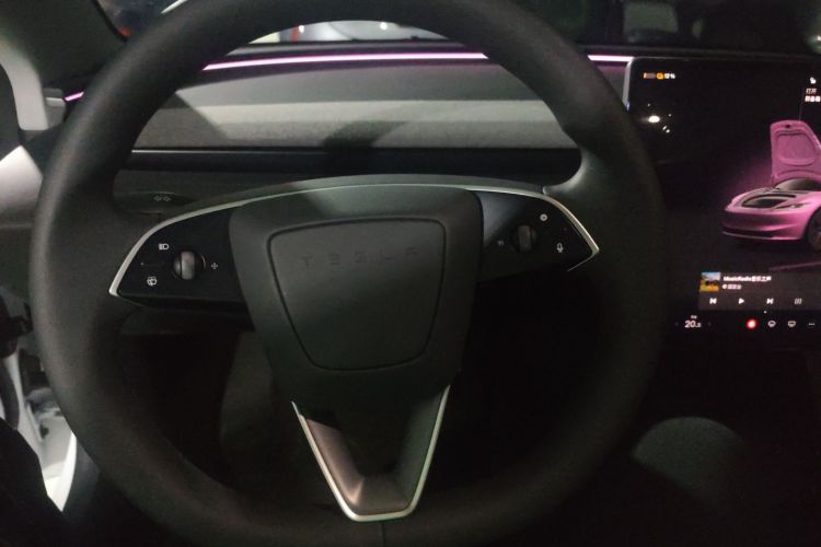 Tesla Model 3 2025 #13 Tesla Model 3 2025 car image #13