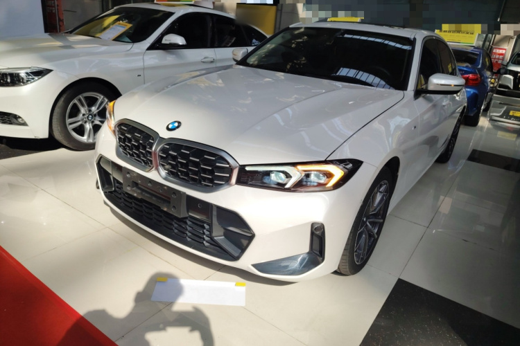 BMW 3 Series 2023 car image #2