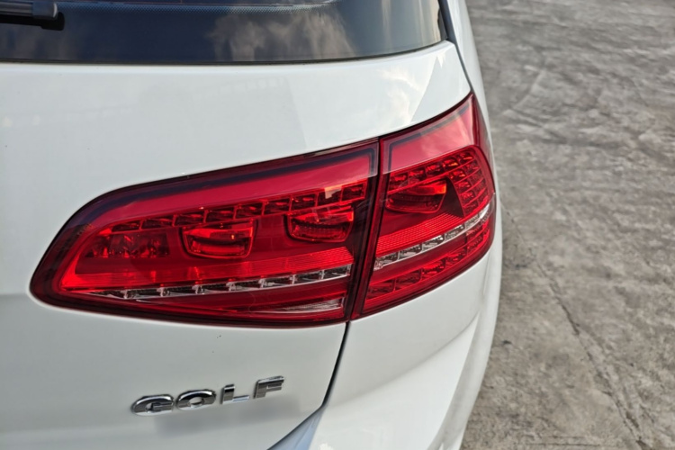 Volkswagen Golf 2016 car image #8