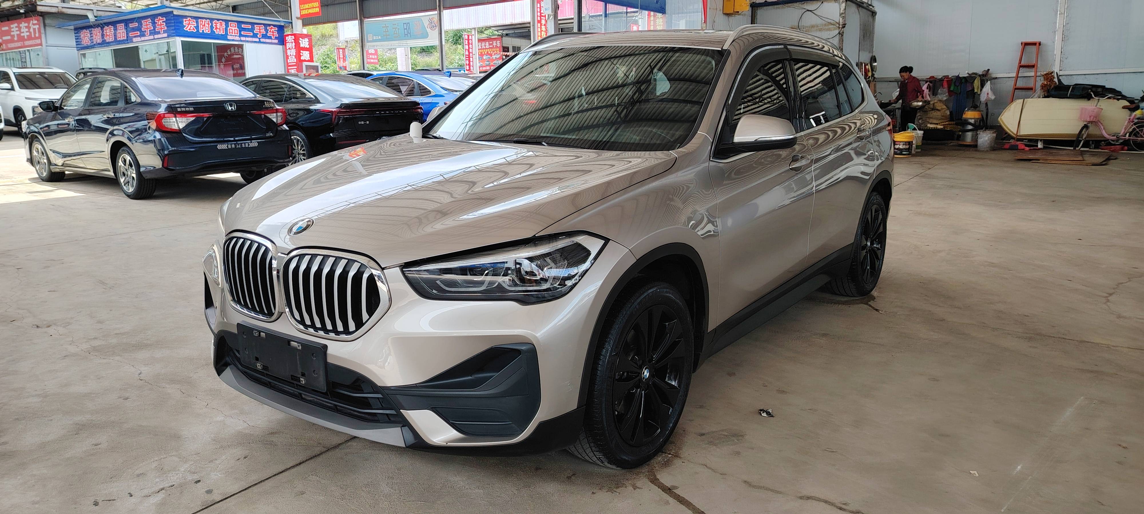 BMW X1 2020 BMW X1 2020 car image