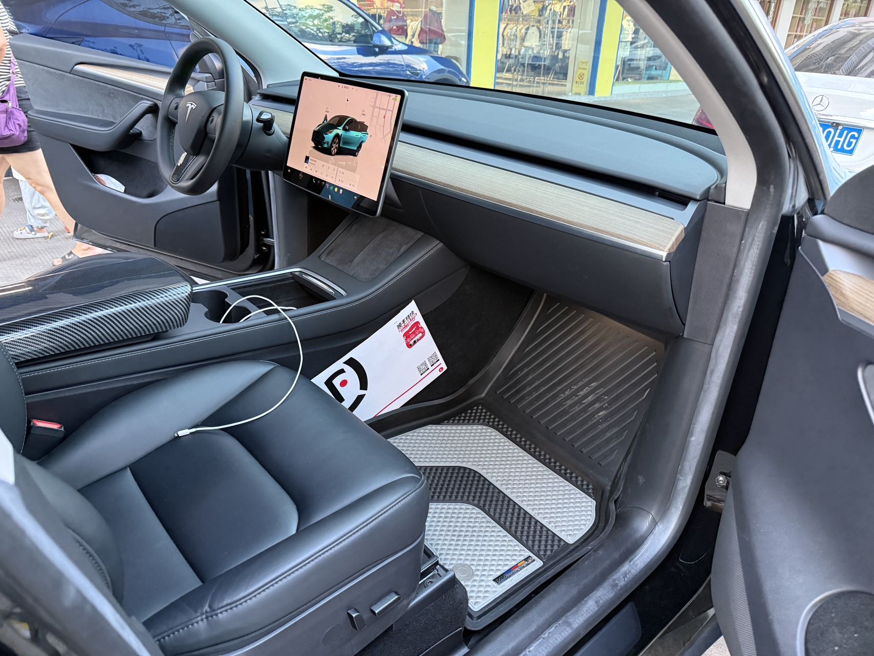 Tesla Model Y 2023 #6 Tesla Model Y 2023 immagine di auto #6
