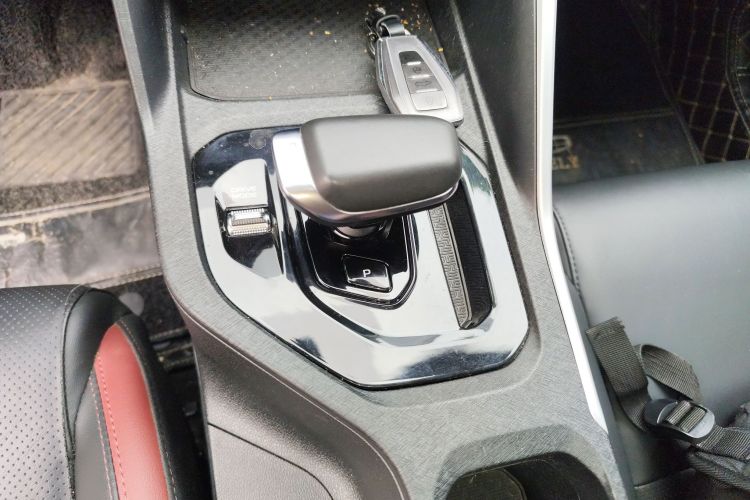 GEELY Coolray 2022 #14 GEELY Coolray 2022 car image #14
